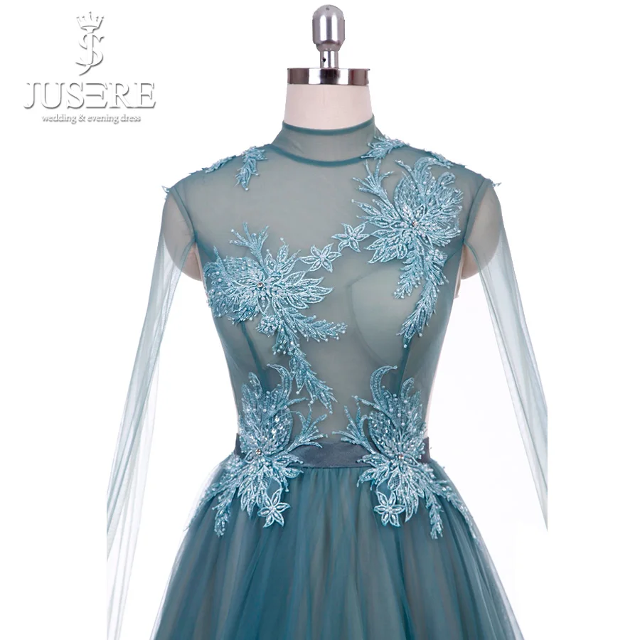 Рисунок 4 - Платье Вечернее Голубое с высоким воротником