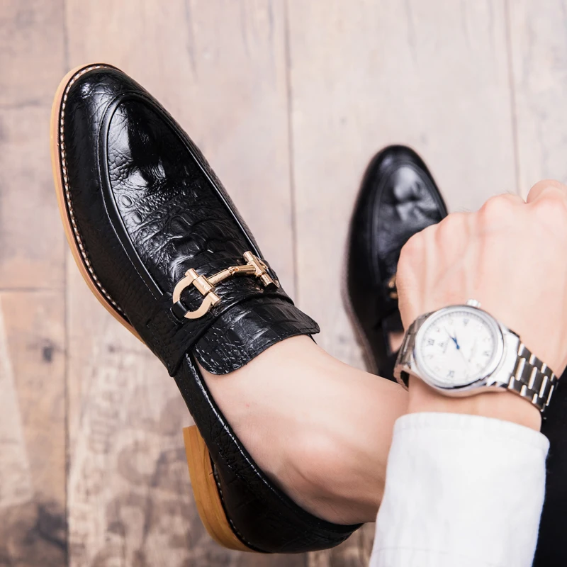 

Genuine Leather Men Flats Casual Shoes Soft Loafers Comfortable Driving Shoes business dress wedding party Men Breathable Shoes