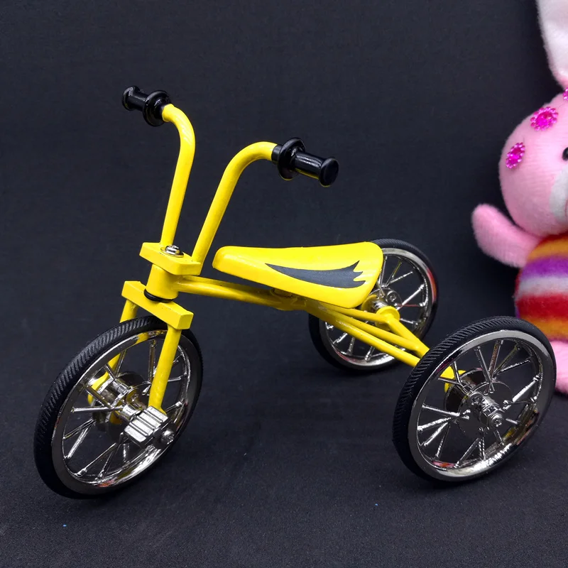 

Children's small tricycle model toys high-grade imitation alloy table top ornaments craft gifts
