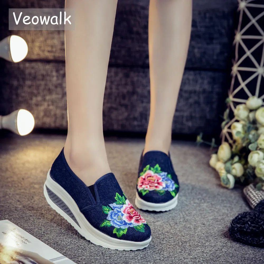 Veowalk/Модные женские парусиновые туфли на плоской платформе с цветочной вышивкой; женские повседневные удобные лоферы без застежки; zapatos mujer
