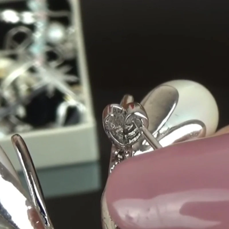 LUOTEEMI Newest Fashion Jewelry Vintage White Gold-Color Flower Brooch Pins for Woman Simulated Pearl CZ Crystal Brooches Gifts | Украшения