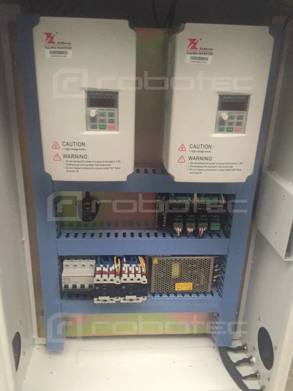 3 кВт шпиндель с воздушным охлаждением вакуумный стол несколькими головками 1325 4