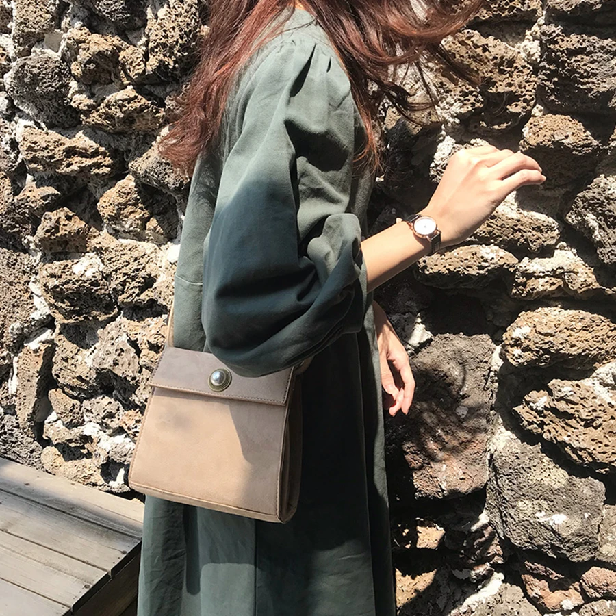 Женская простая сумка через плечо в стиле Харадзюку осенняя черная Замшевая