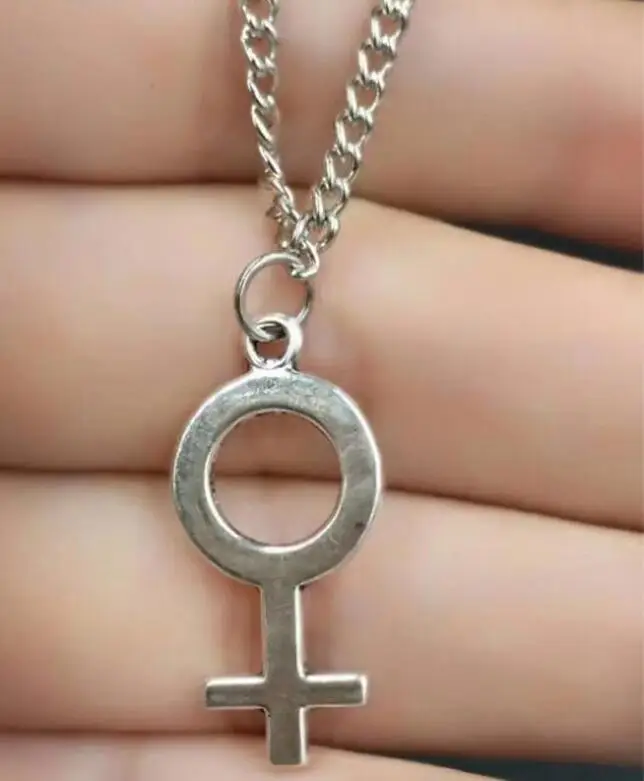 5 шт./лот быстрая доставка женский символ феминистская подвеска ожерелье
