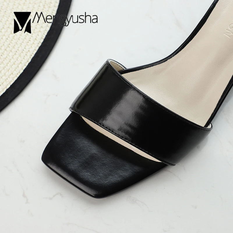 Одноцветные вьетнамки на среднем каблуке женские тапочки необычном треугольном