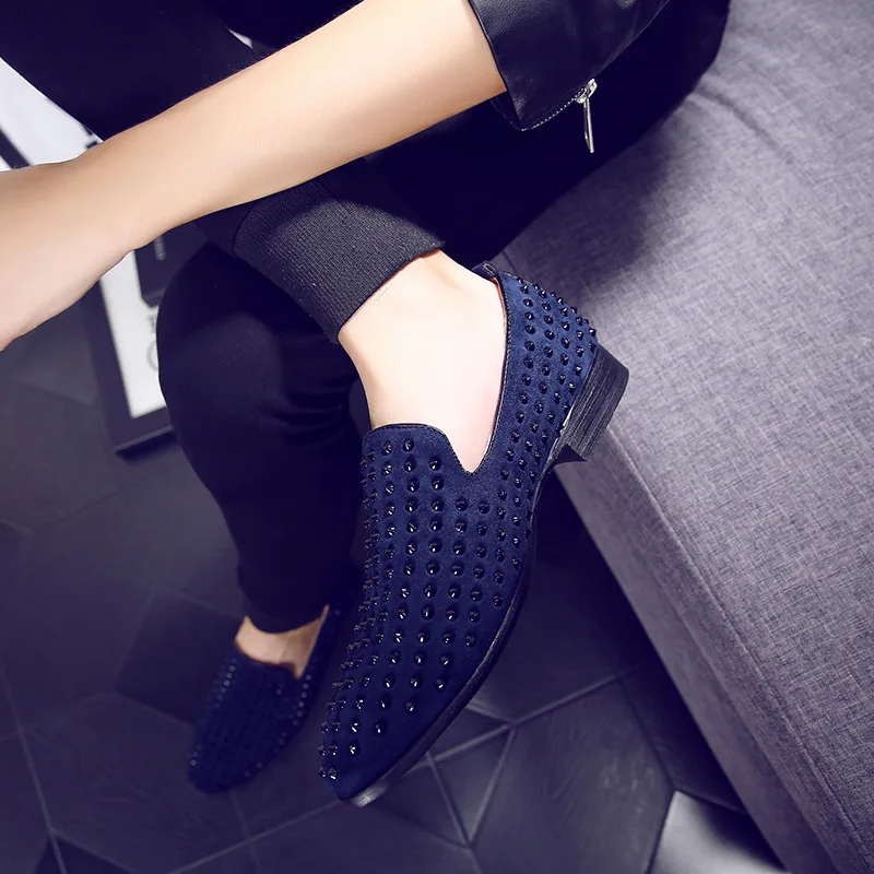 Туфли мужские классические с красной подошвой лоферы заостренным носом