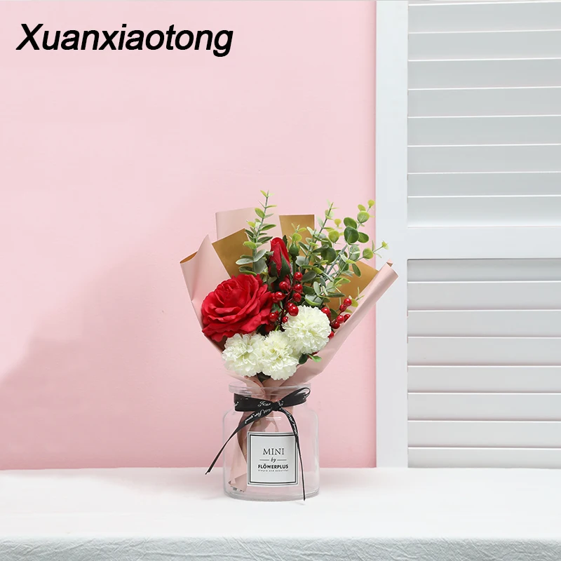 Маленькие красные розы белые дети дыхание Гибридный арифметический букет цветов