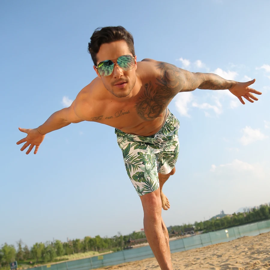 2018 NEW summer Mens Beach surf Board swim Shorts Sexy Leaves print Sweatpants shorts Sanya Quick Drying Swimsuits | Спорт и