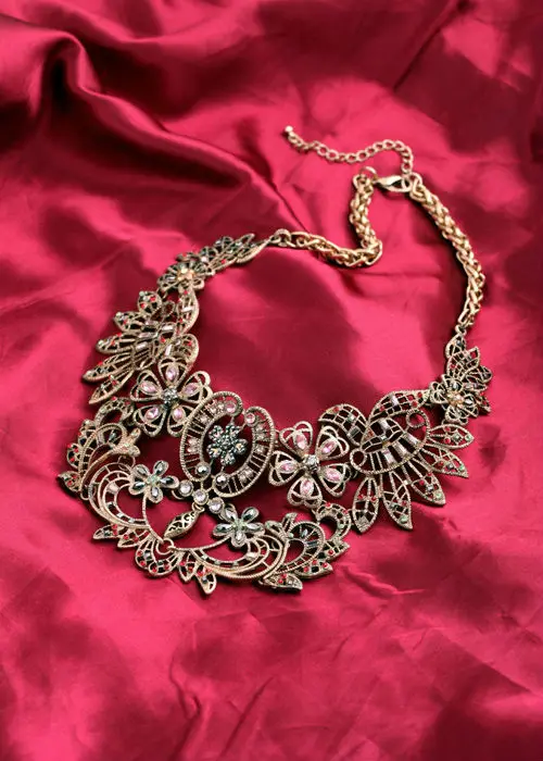 Получения информации об оптовой цене дизайнерские ювелирные изделия вырез