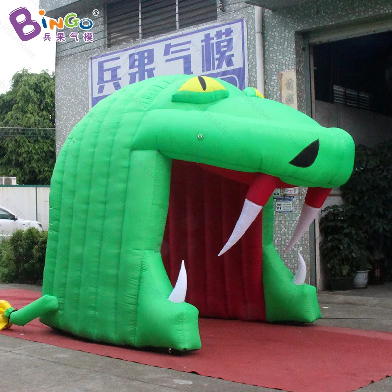 

Free Delivery Green color Inflatable Snake Tunnel Tent 3.5x2x3 Meters customized blow-up football tunnel for toy tents