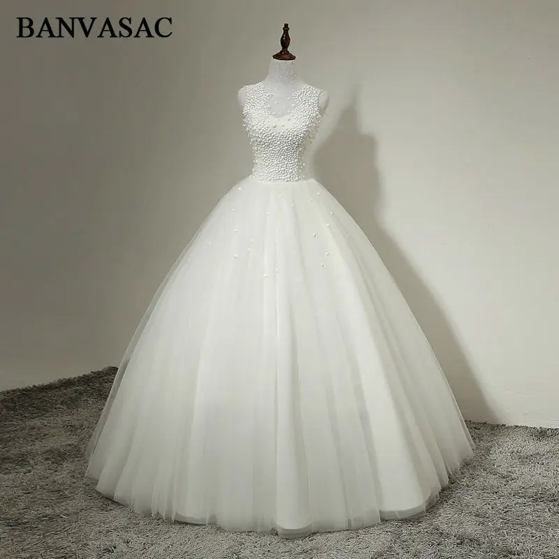 

BANVASAC 2017 New Beadings O Neck Wedding Dresses Elegant Sleeveless Satin Lace Embroidery Tank Bridal Ball Gowns