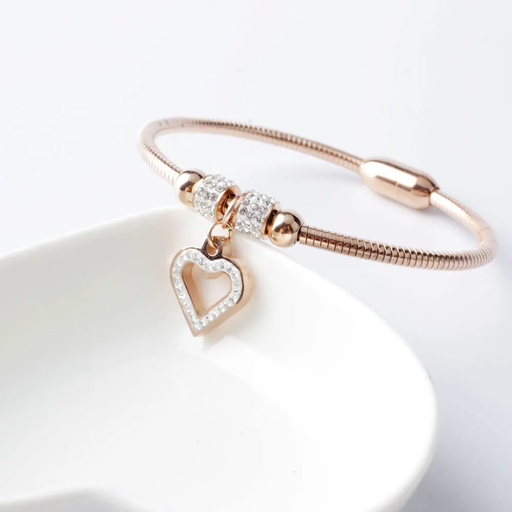 FINE4U B110 Luxury Love Heart Charm Bracelets 316L Stainless Steel Snake Chain Bracelet &amp Bangle Magnet Clasps | Украшения и