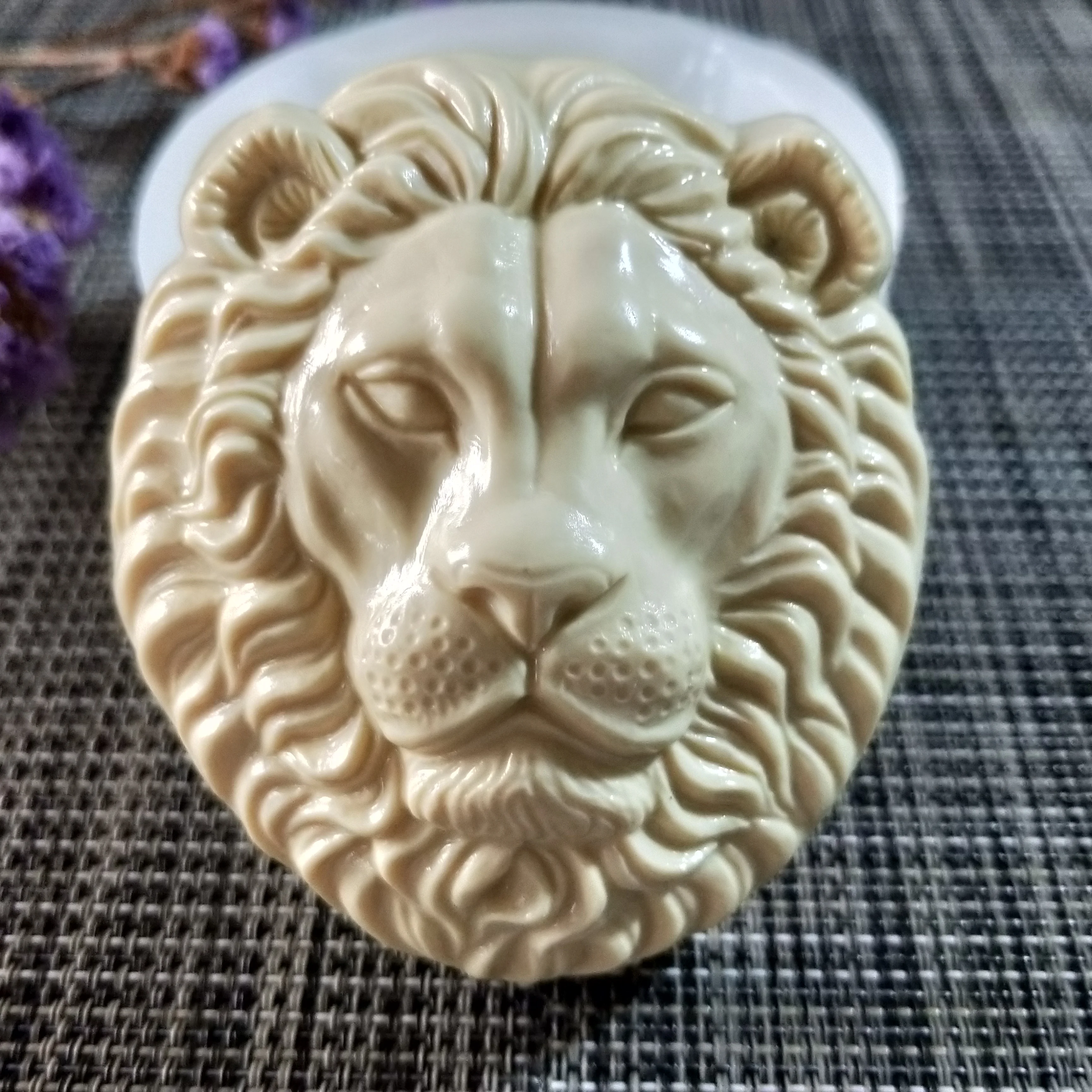 

DW0137 PRZY Animals Lion Head Mold Silicone Soap Mould Handmade Soap Making Molds Candle Mold Silicone Resin Clay Mold