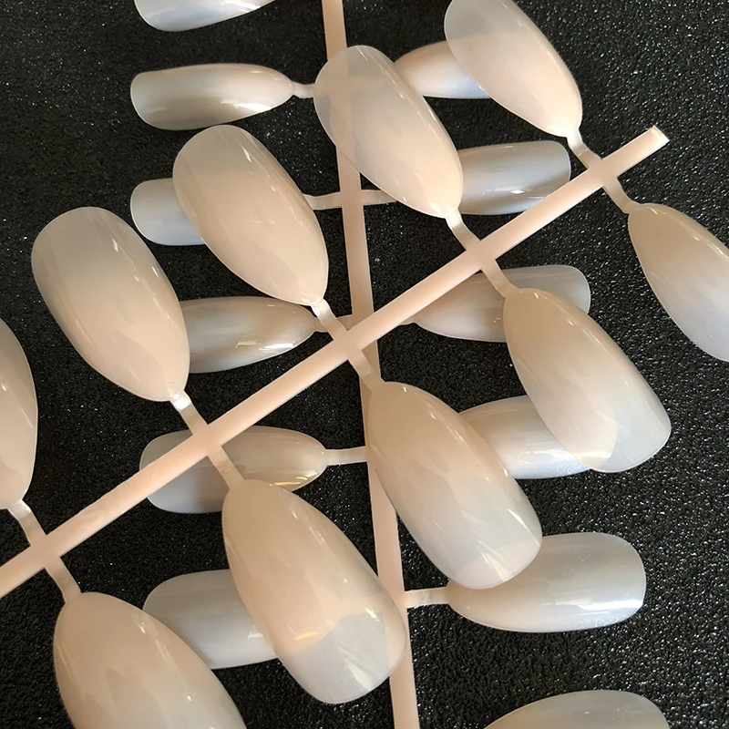 

24pcs/bag Nude Meat Shiny Fake Nails for daily wear On the Nail Tree Fashion Stiletto False Nails Sharp Curve Simply