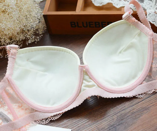 Комплект женского кружевного нижнего белья с чашками пуш ап|lingerie metallic|lingerie