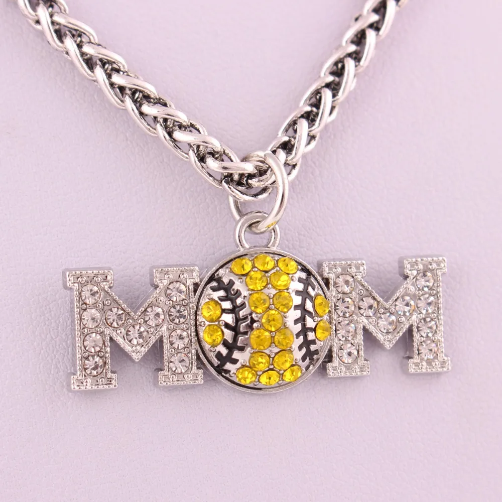 Ожерелье с подвеской в виде сердца и кристаллов для спорта розничной продажи