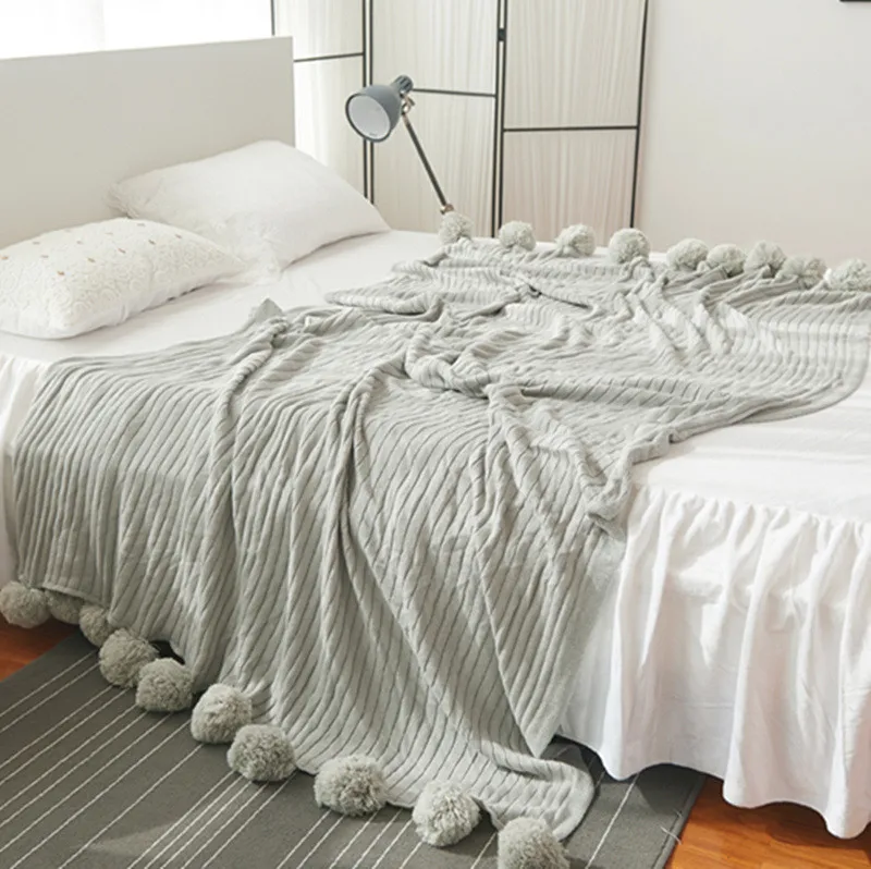 cotton high quality throw stripe knit blanket with ball white, gray, pink, green blanket for sofa - Цвет: Gray