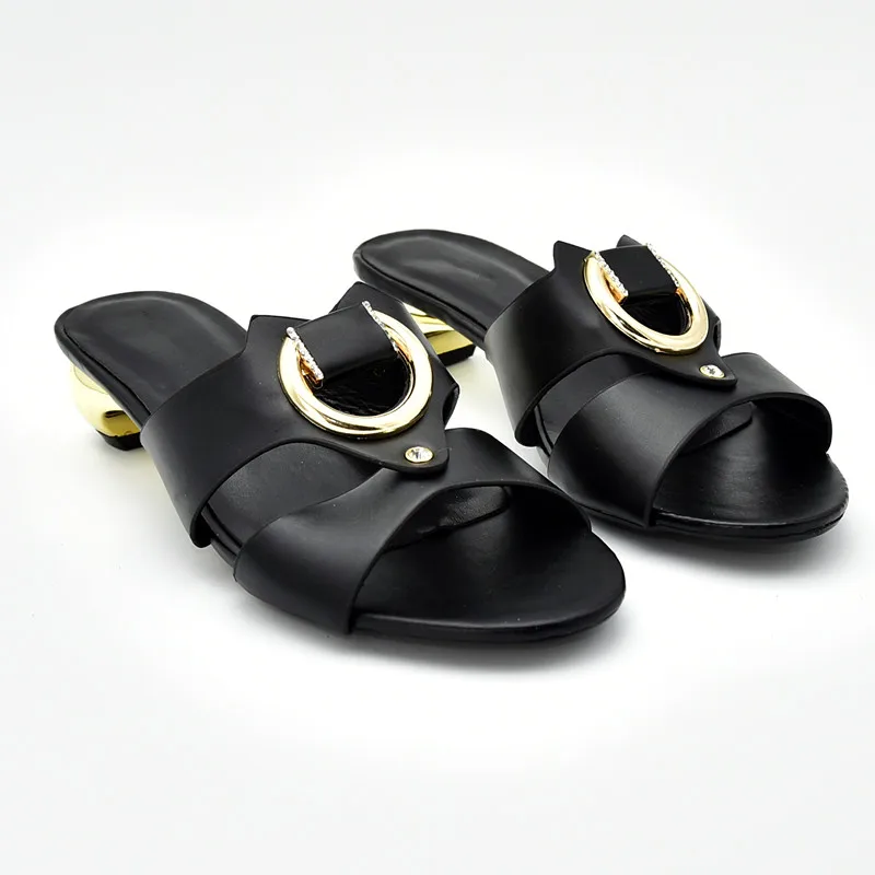 Новые модные летние босоножки женская обувь на низком каблуке Украшенные