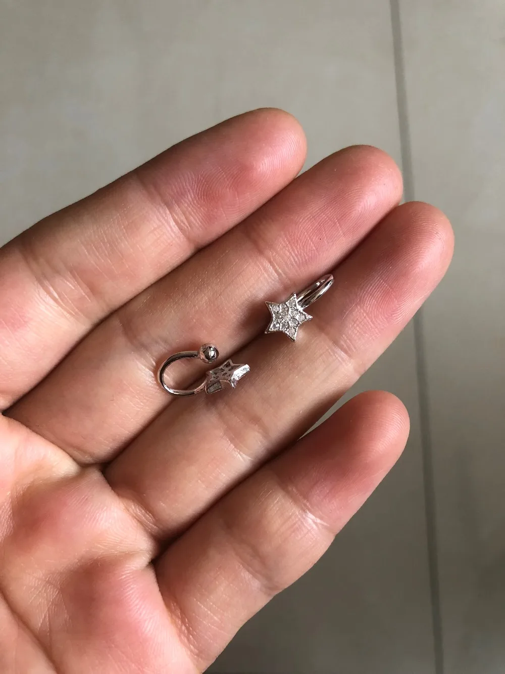 TINNY SMALL; 1 пара; женские настоящие. 925 пробы серебряные ювелирные изделия, набор из прозрачного камня CZ, серьги-клипсы в форме звезды(без пирсинга) gtle1933