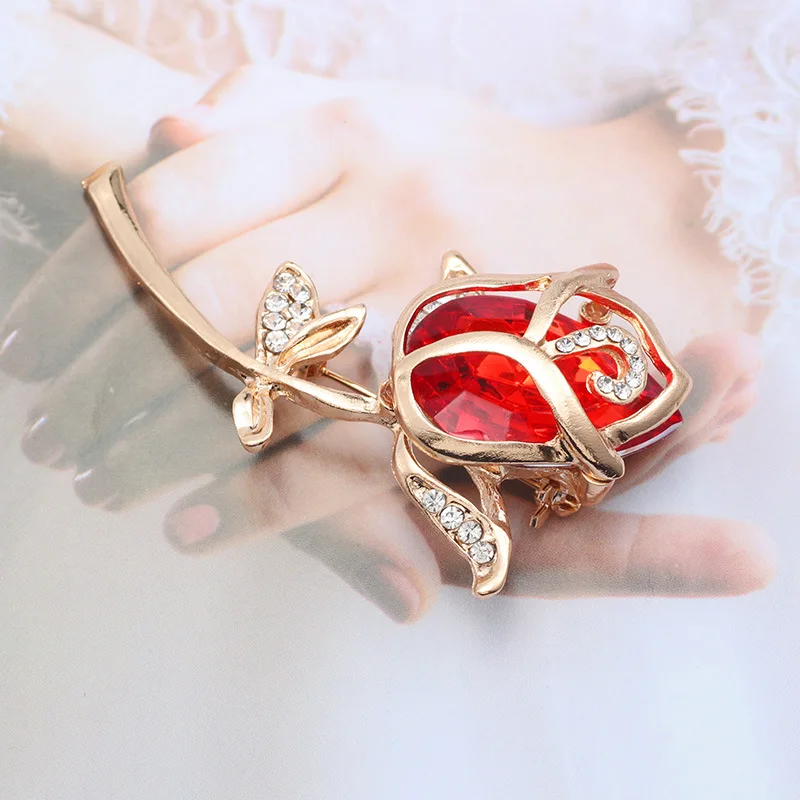 Красивая Хрустальная брошь сплав красные заколки с розами друзья феминистка на