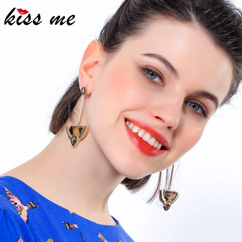 Женские полукруглые серьги Kiss Me геометрические подвески золотистого цвета из