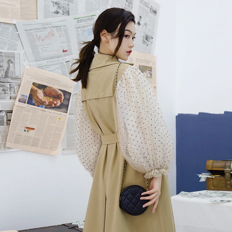 

YNZZU 2019 Autumn Lantern sleeve women jacket Double breasted turn down elegant coat Mesh patchwork long outwear YO815