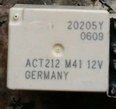 

ACT212 M41 12 В 2 шт.