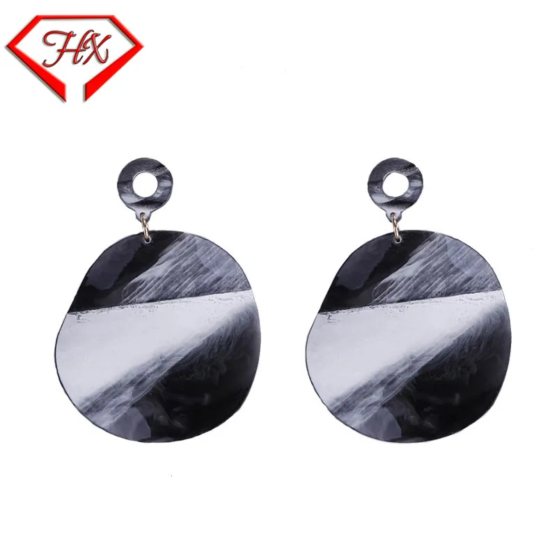 Серьги гвоздики HX 2 colou с мраморной уксусной кислотой в полоску форме рога
