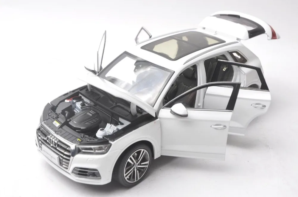 1:18 Модель литья под давлением для Audi Q5L Q5 2018 Белый внедорожник игрушечный