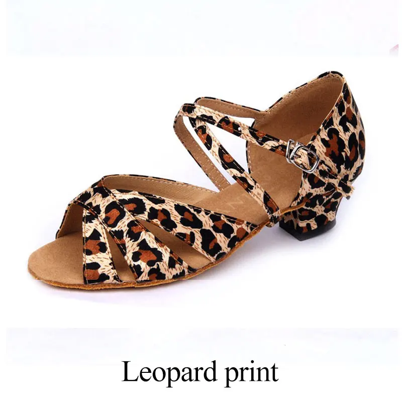 Leopard Новое поступление, детская обувь для латинских бальных танцев, мягкая подошва, золотые, серебряные тренировочные танцевальные туфли, женская танцевальная обувь на низком каблуке - Цвет: Leopard