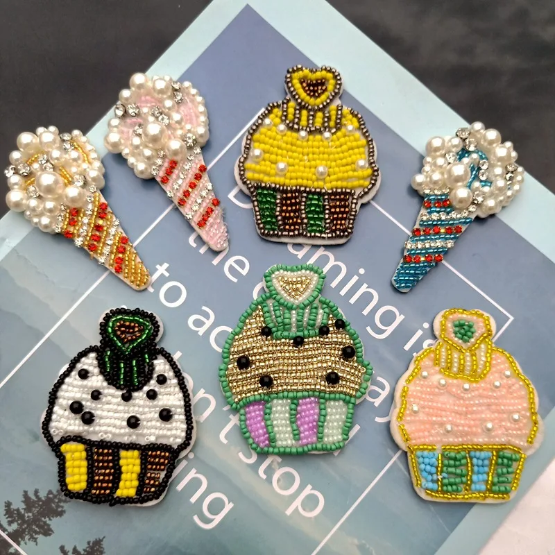 Брошь ручной работы с цветными блестками и бусинами в виде мороженого|Заплатки| |