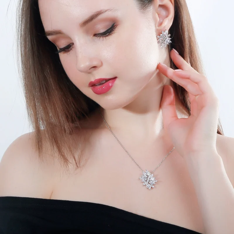 Женский комплект из колье и серёг с белым фианитом|pendant and earring set|set weddingwedding bridesmaids