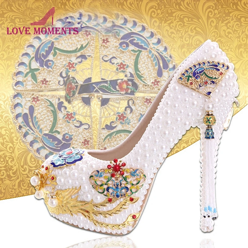 

Праздничная обувь в китайском стиле; белые свадебные туфли с жемчугом и золотым Фениксом; женские свадебные туфли-лодочки Золушки на высоко...