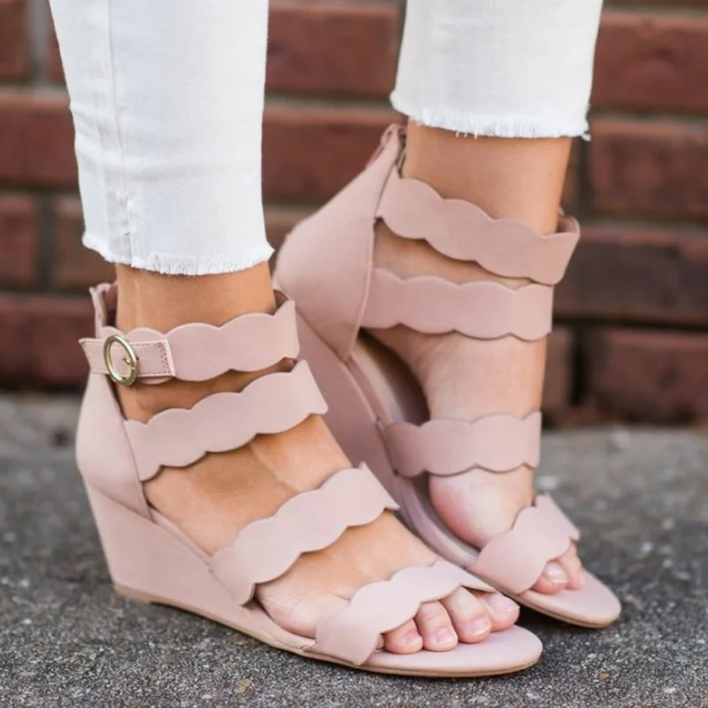 2019 летние сандалии Женщины Клин каблук лодыжки ремень волна дизайн в римском