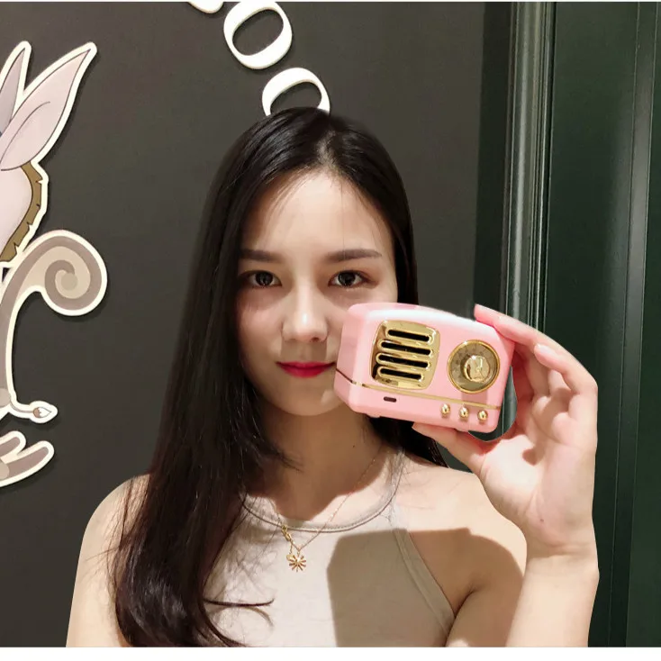 Новый стиль мобильный телефон Bluetooth динамик инновационный радио ретро
