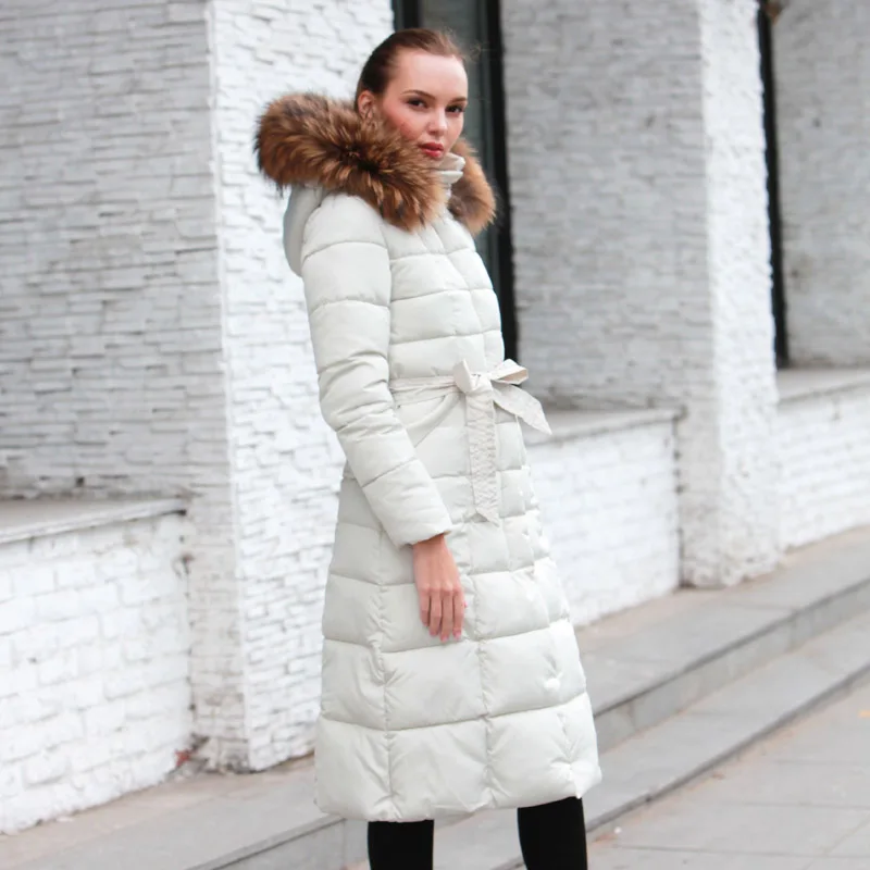 Куртка женская зимняя с длинным капюшоном из натурального меха енота 2018 | Женская