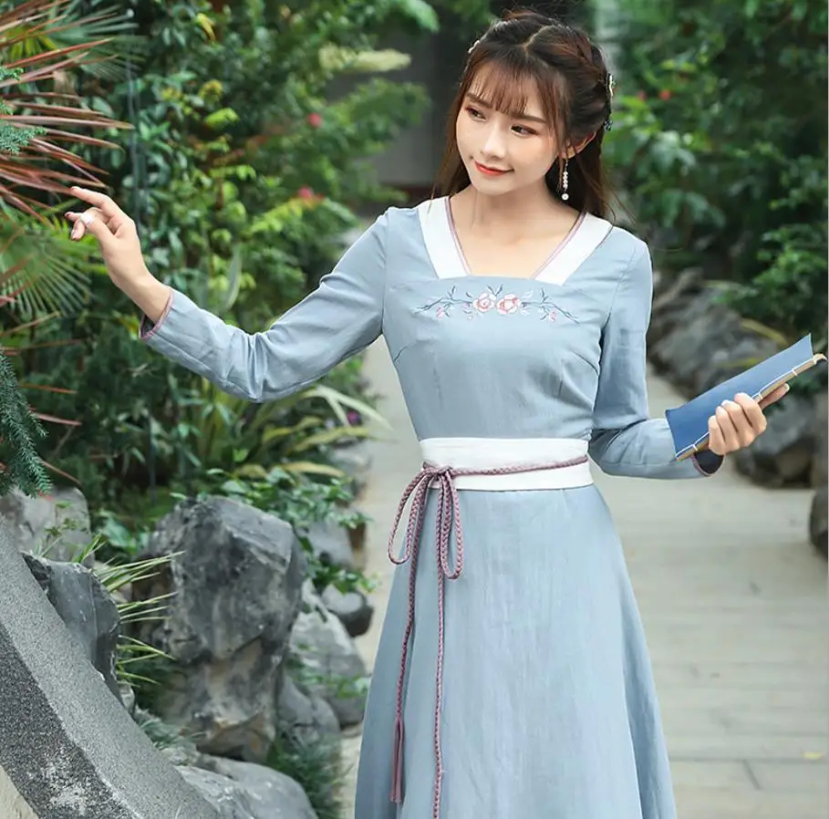 Женское хлопковое платье с вышивкой винтажное квадратным вырезом и длинными