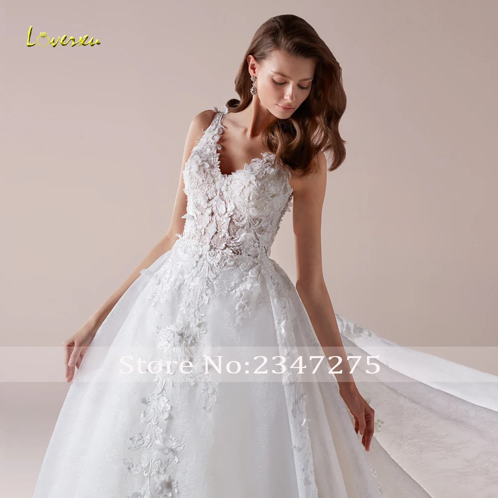 

Loverxu Sexy Backless V Neck Lace Vintage Wedding Dresses 2020 Luxury Appliques Beaded Flowers Court Train A Line Bridal Gowns