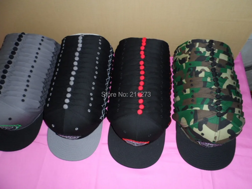 Оптовая продажа Кепка snapback oem вышивка бесплатная доставка Черная Корона зеленые
