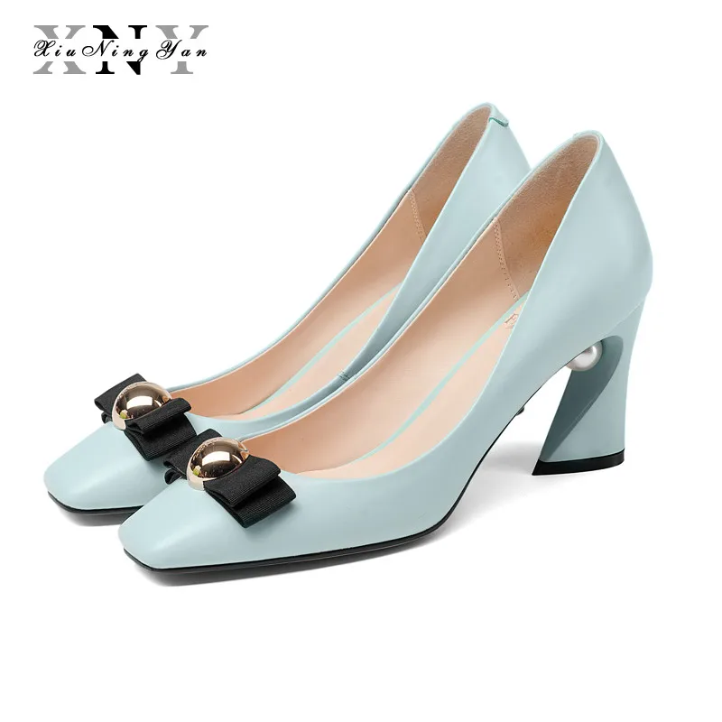 

Женские туфли-лодочки XIUNINGYAN, черные туфли из натуральной кожи на высоком каблуке, украшенные жемчугом, с бантом, 2019