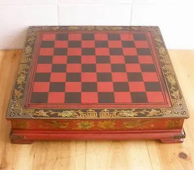 

Chinese wood Leather box with 32 pieces Chess Set AAA