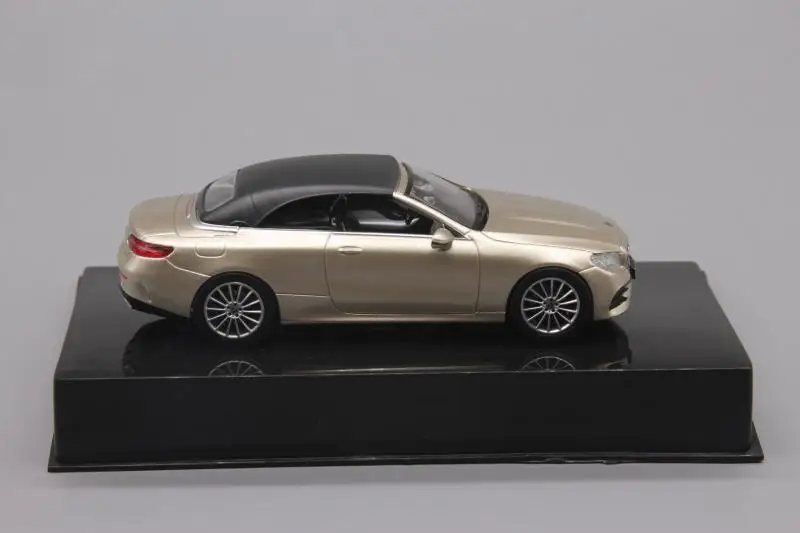 Я весы 1:43 MB E-CLASS A238 купе сплав модель машинки, Diecast металлические игрушки подарок на день рождения для детей, носки для мальчиков и другие
