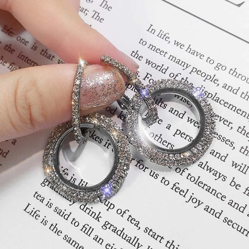 Серьги-кольца женские из серебра 925 пробы с круглой вставкой | Украшения и