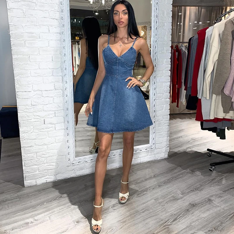 Сексуальное винтажное джинсовое платье на бретельках с v-образным вырезом
