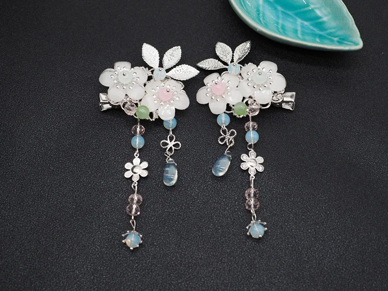 

Fairy costume headdress Hanfu hairpin fresh hair accessories light ancient wind daily tassel step shake