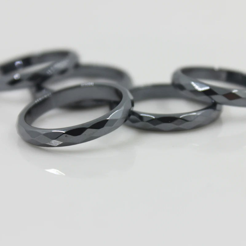 Класс AAA Качество 4 мм Черный ширина Ограненный гематит кольца (50 штук смешанных