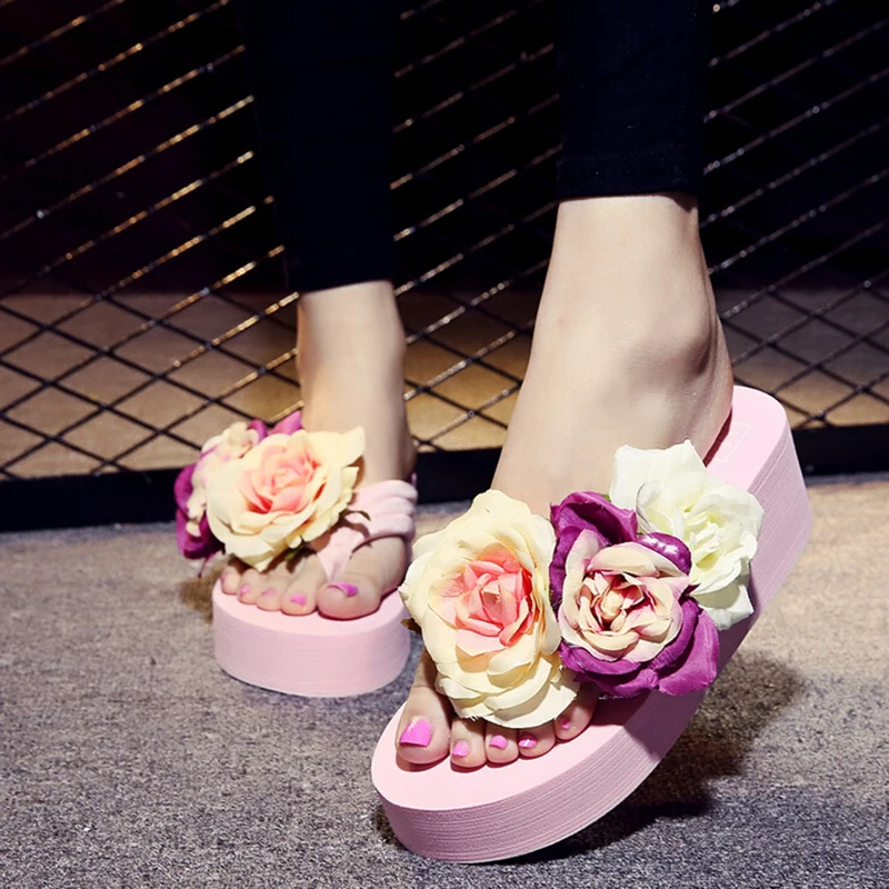 Женские туфли в летнем стиле сандалии виде маффинов вьетнамки на скошенной