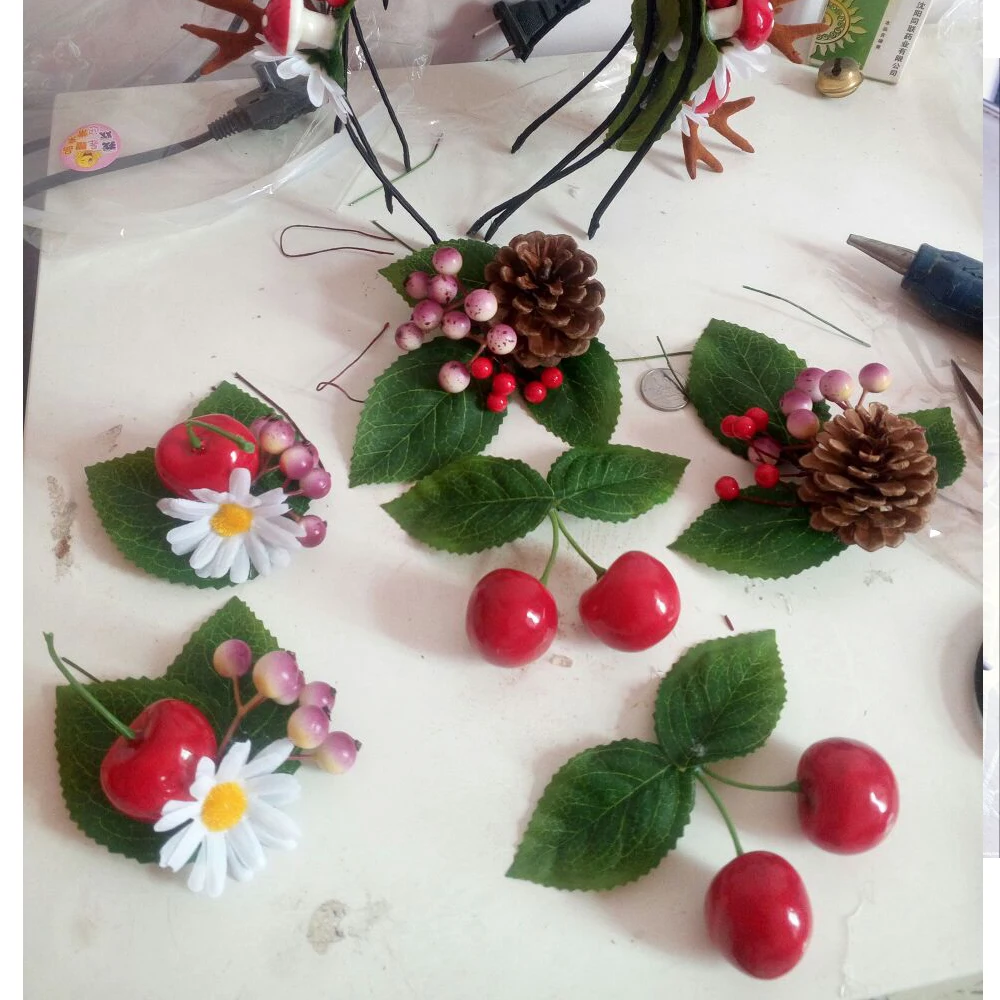 HUADODO 100 шт ягодный Цветок голова искусственные фрукты Скрапбукинг DIY Свадебная вечеринка Рождество украшения(1 шт = 9 головок