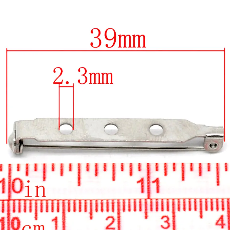 Броши с тремя отверстиями 39x5мм 20 шт. |