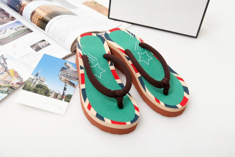 Сандалии женские/мужские популярные шлепанцы с рисунком Джека и Эйфелевой башни